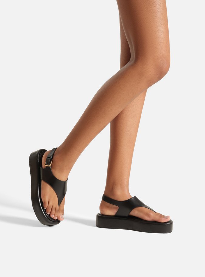 Sandália Preta Couro Flatform Fivela