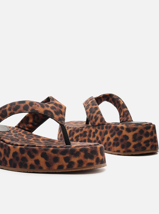 Sandália Animal Print Tiras Salto Médio