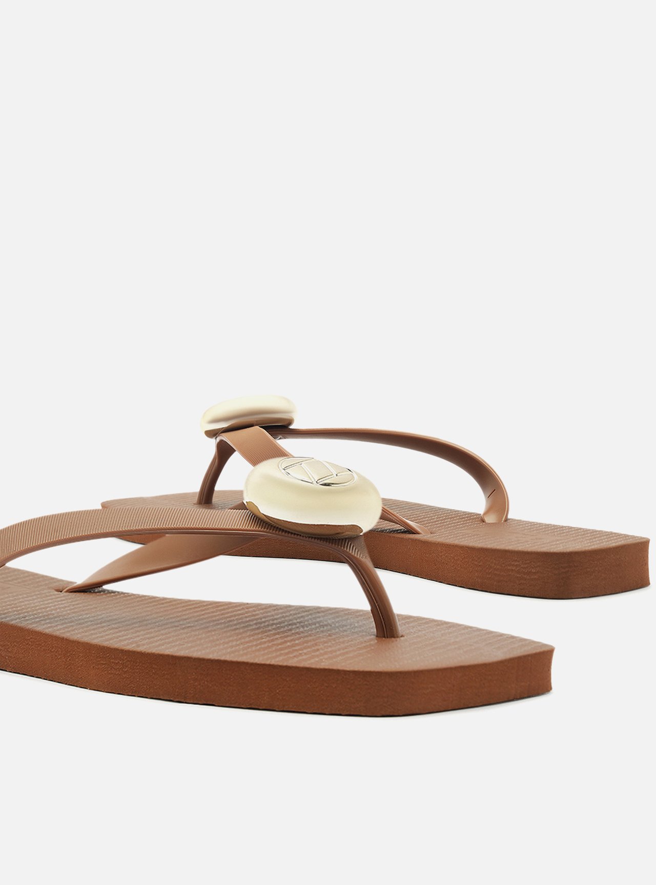 Chinelo de Dedo Marrom Square Metal Brizza — foto 4