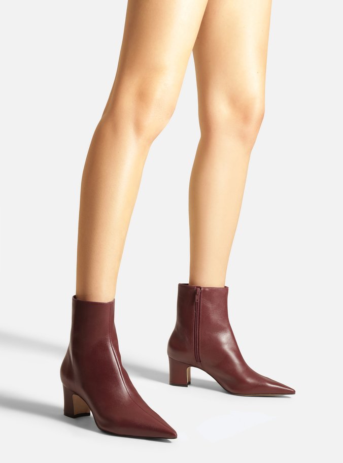 Bota Vermelha Couro Cano Curto Bico Fino