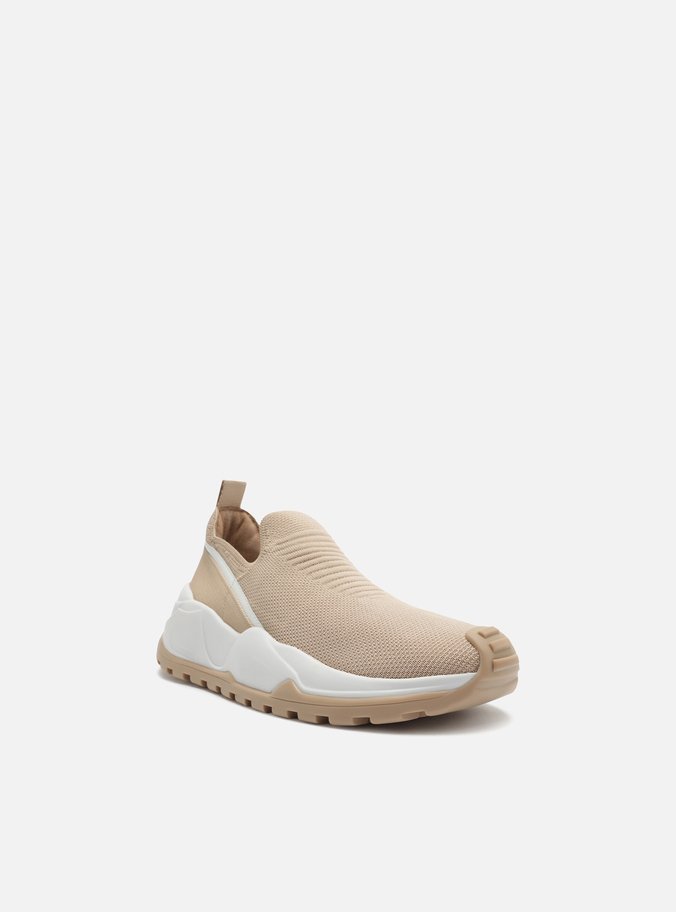 Slip On Multineutro Fechado