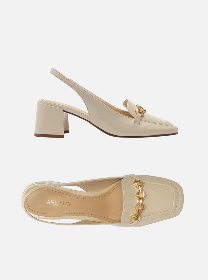 Loafer Off-White Verniz Salto Bloco Metal Triângulo