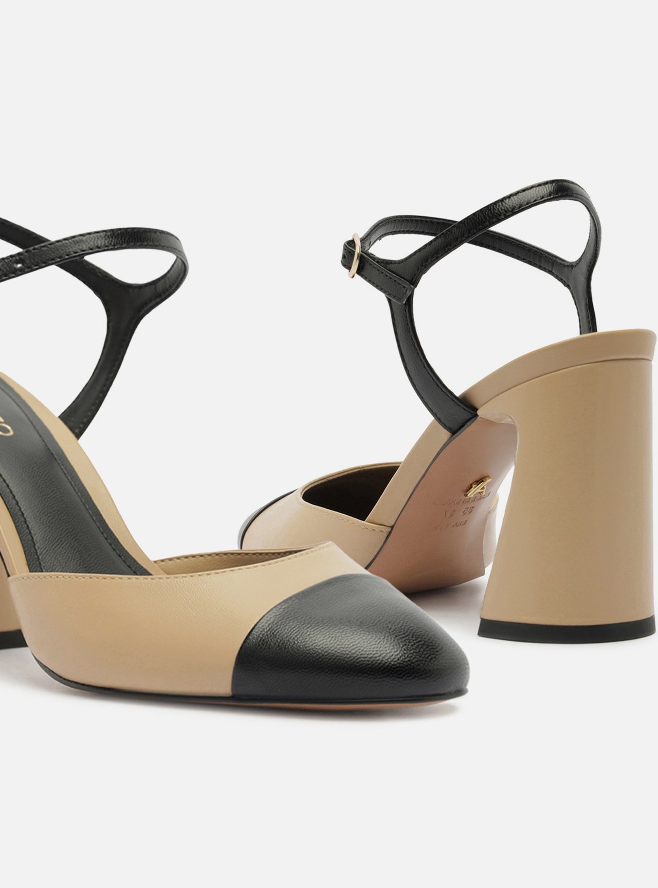 Scarpin Multineutro Couro Salto Bloco Fivela Slingback — foto 4