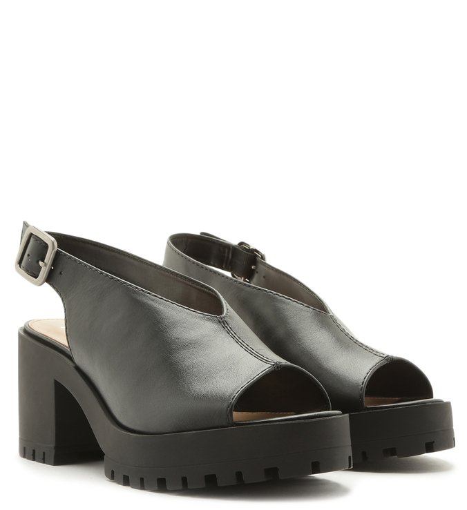 Sandal Boot Couro Preta Salto Médio Tratorado Fivela