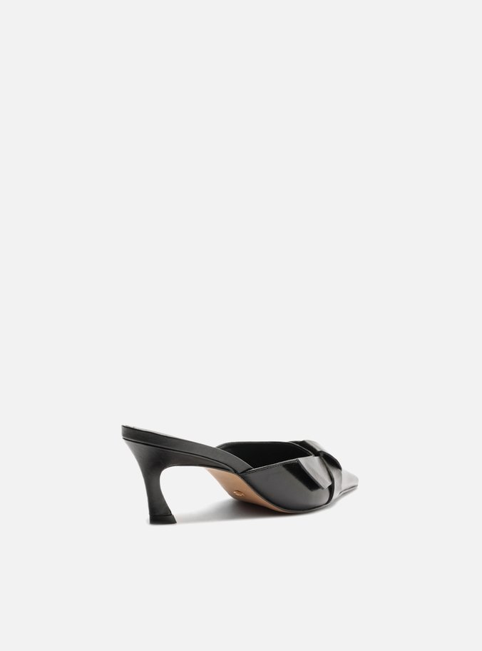 Mule Preto Couro Bico Fino