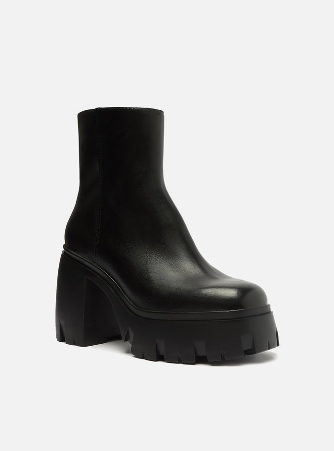 Bota Preta Couro Cano Médio Salto Bloco Tratorada