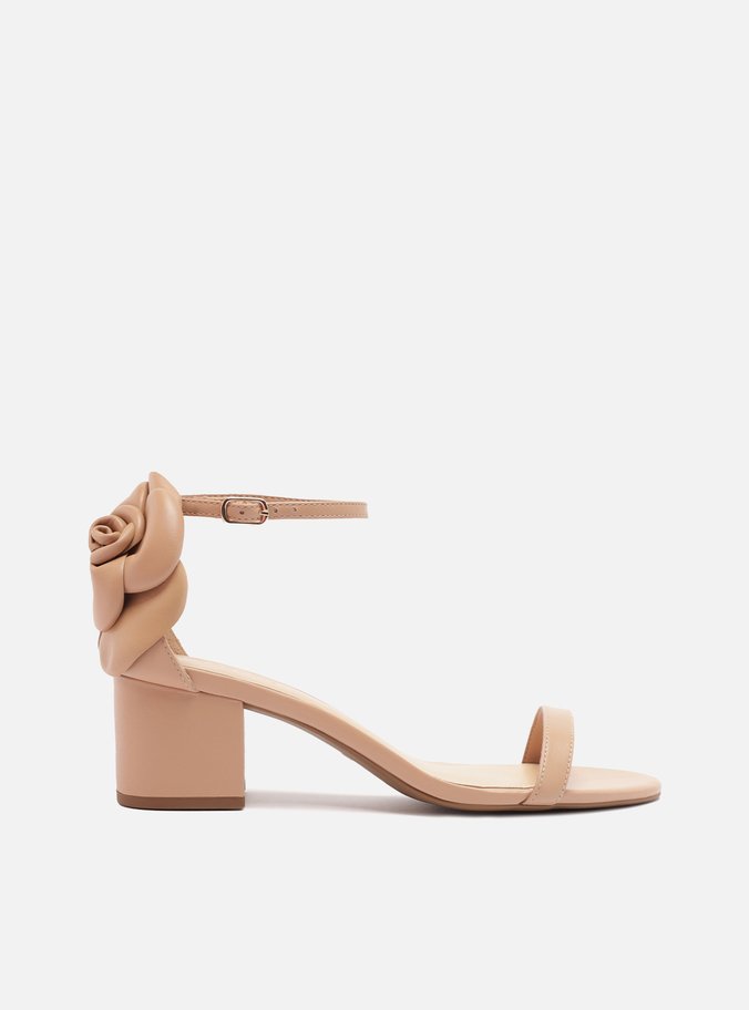 Sandália Nude Couro Salto Bloco Maxi Flor