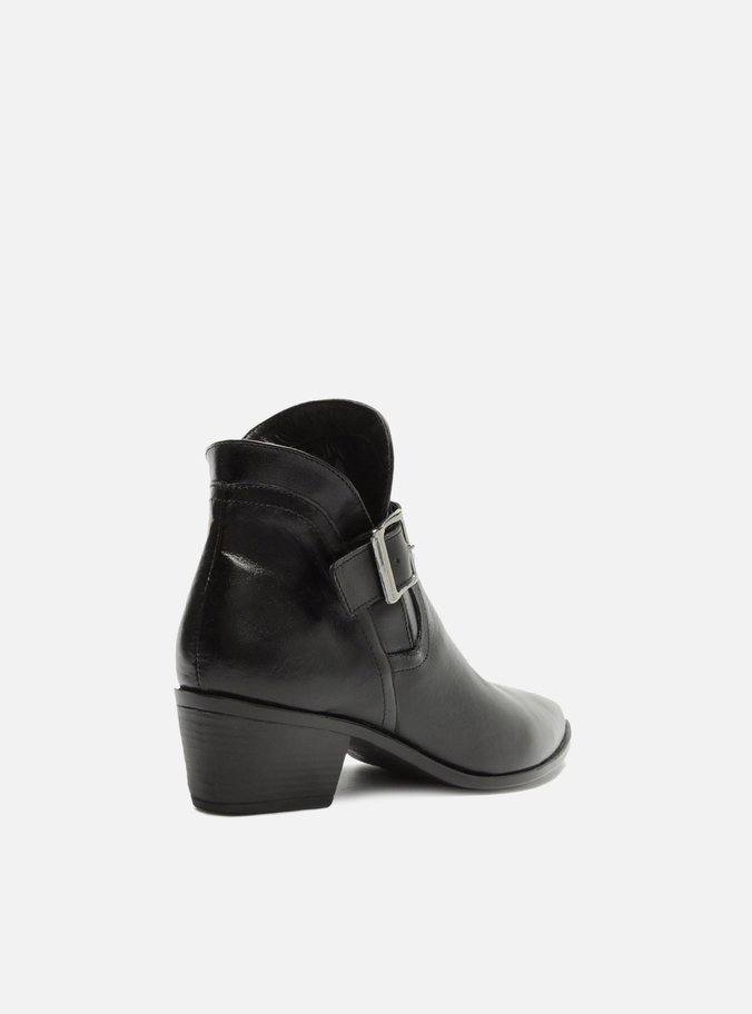 Bota Preta Couro Cano Curto Bico Fino Fivela