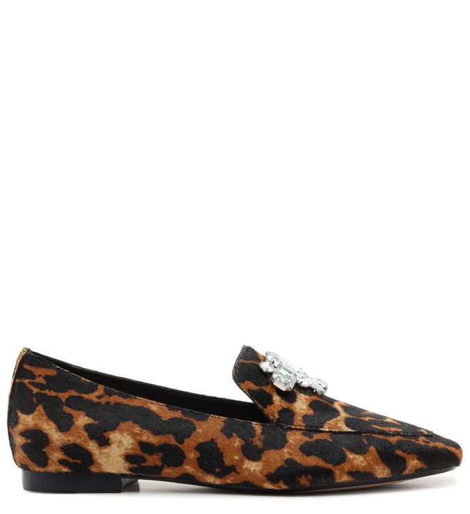 Loafer Estampa Leopardo com Aplicações em Bijoux