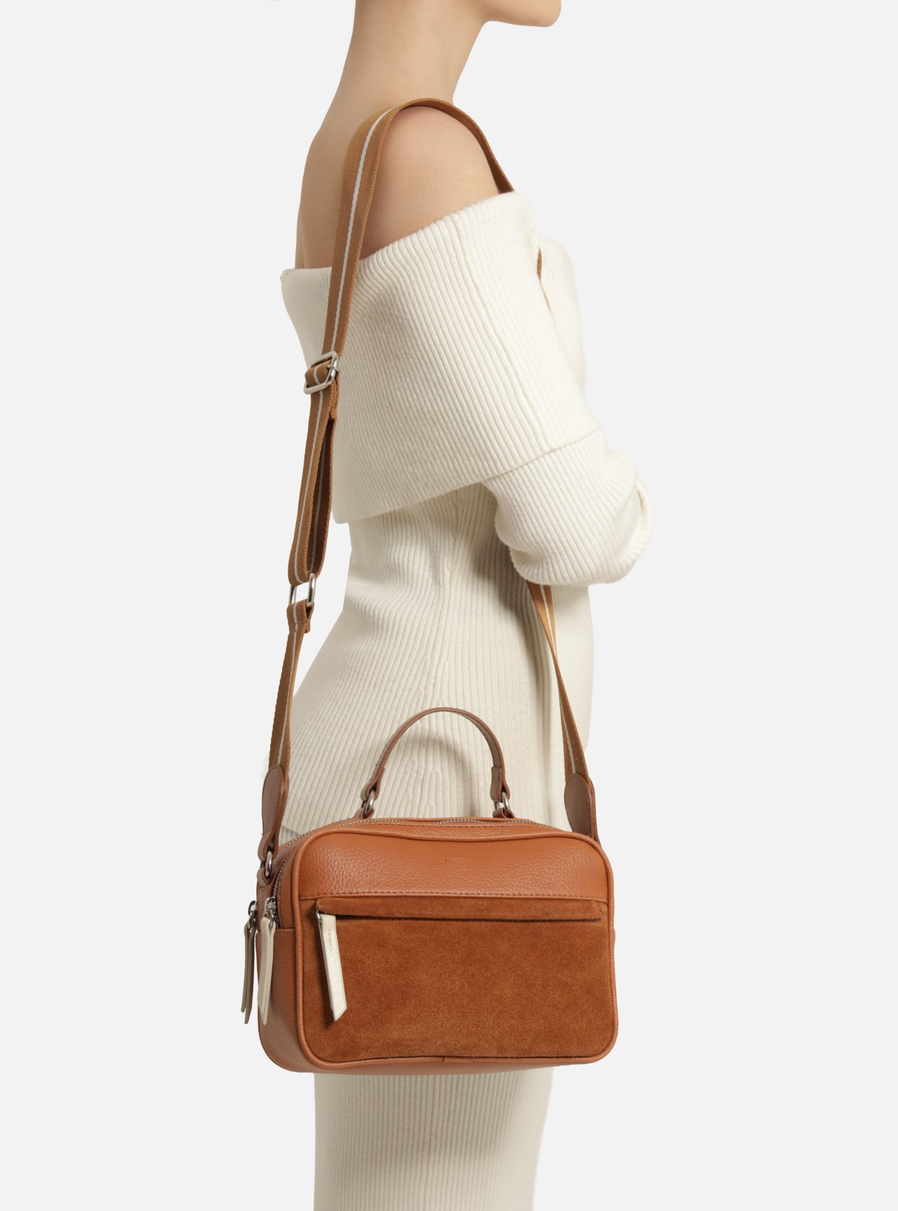 Bolsa Tiracolo Marrom Prione Média — foto 6