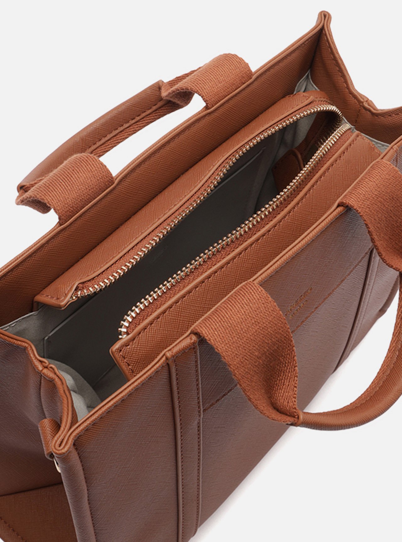 Bolsa Tote Marrom Média Bolso Frontal — foto 4