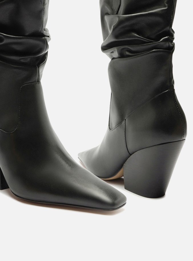 Bota Preta Couro Cano Franzido Salto Médio