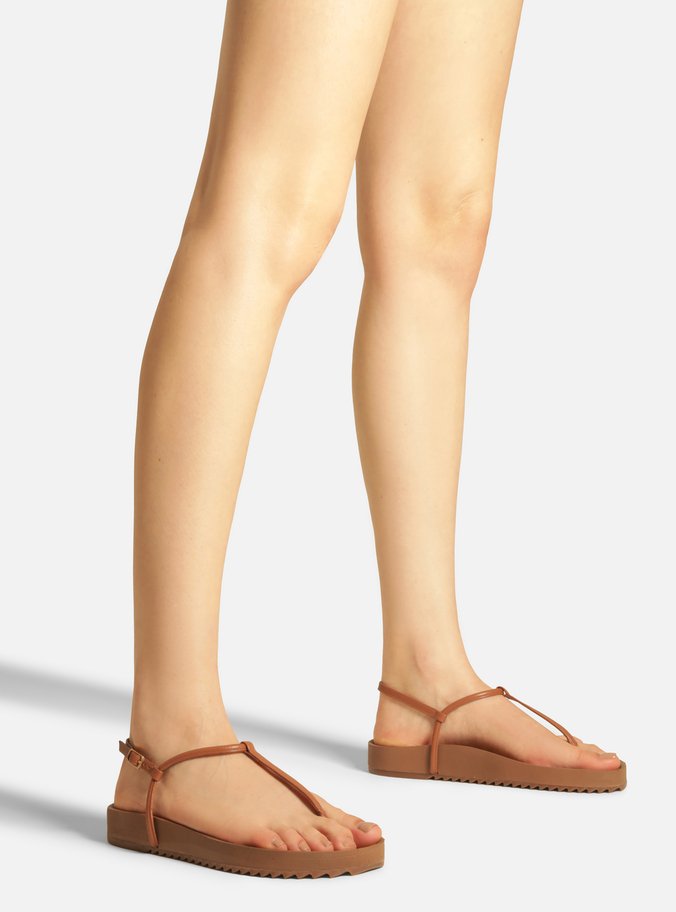 Sandália Papete Marrom Flatform Tiras Slim