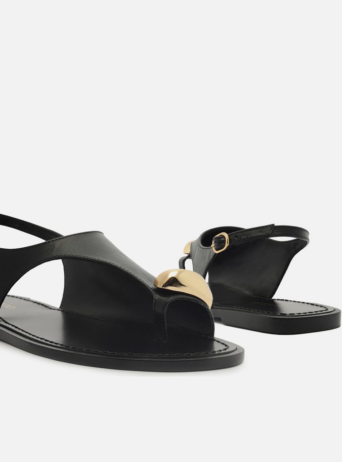 Rasteira Preta Couro Semi Coberta Metal Bold