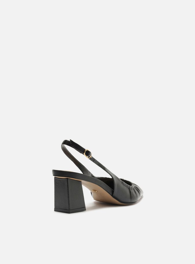 Scarpin Preto Couro Salto Médio Slingback
