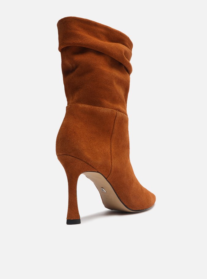 Bota Marrom Acamurçada Cano Médio Slouchy