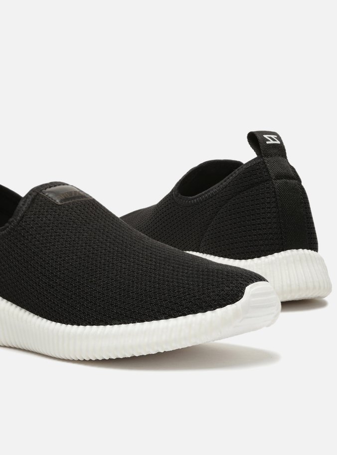 Tênis Slip On Preto