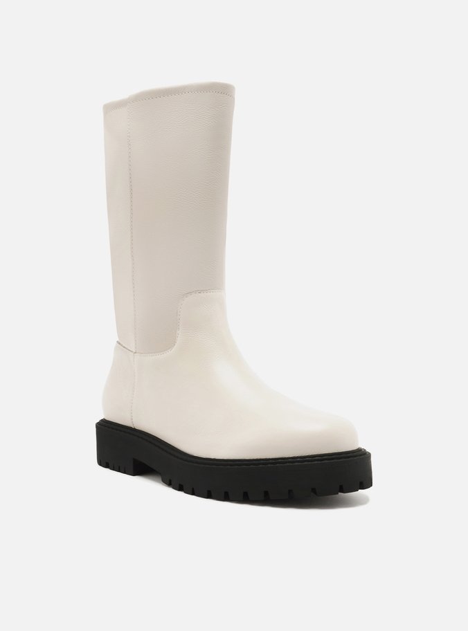 Bota Branca Salto Tratorado