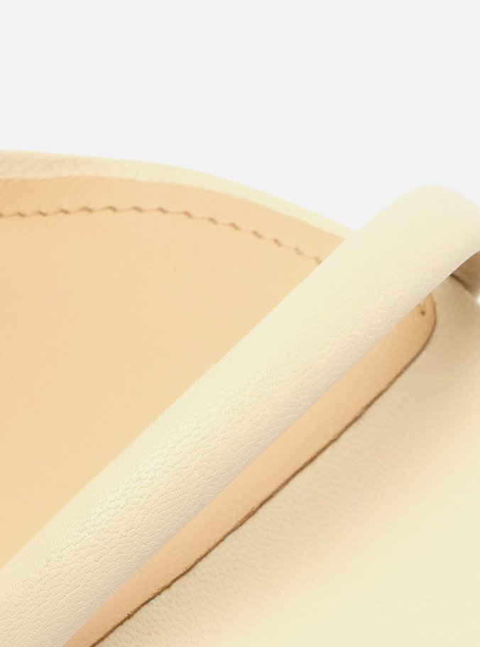 Sandália Off-White Bloco Duas Tiras Aberta