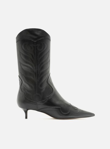 Bota Preta Couro Cano Médio Salto Fino Western