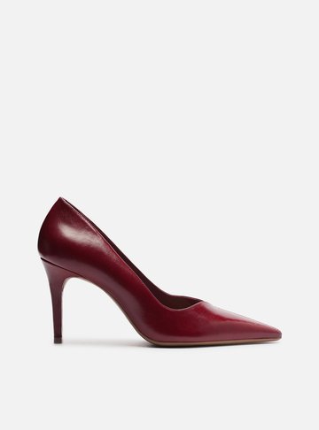 Scarpin Vermelho Couro Salto Médio Fino V