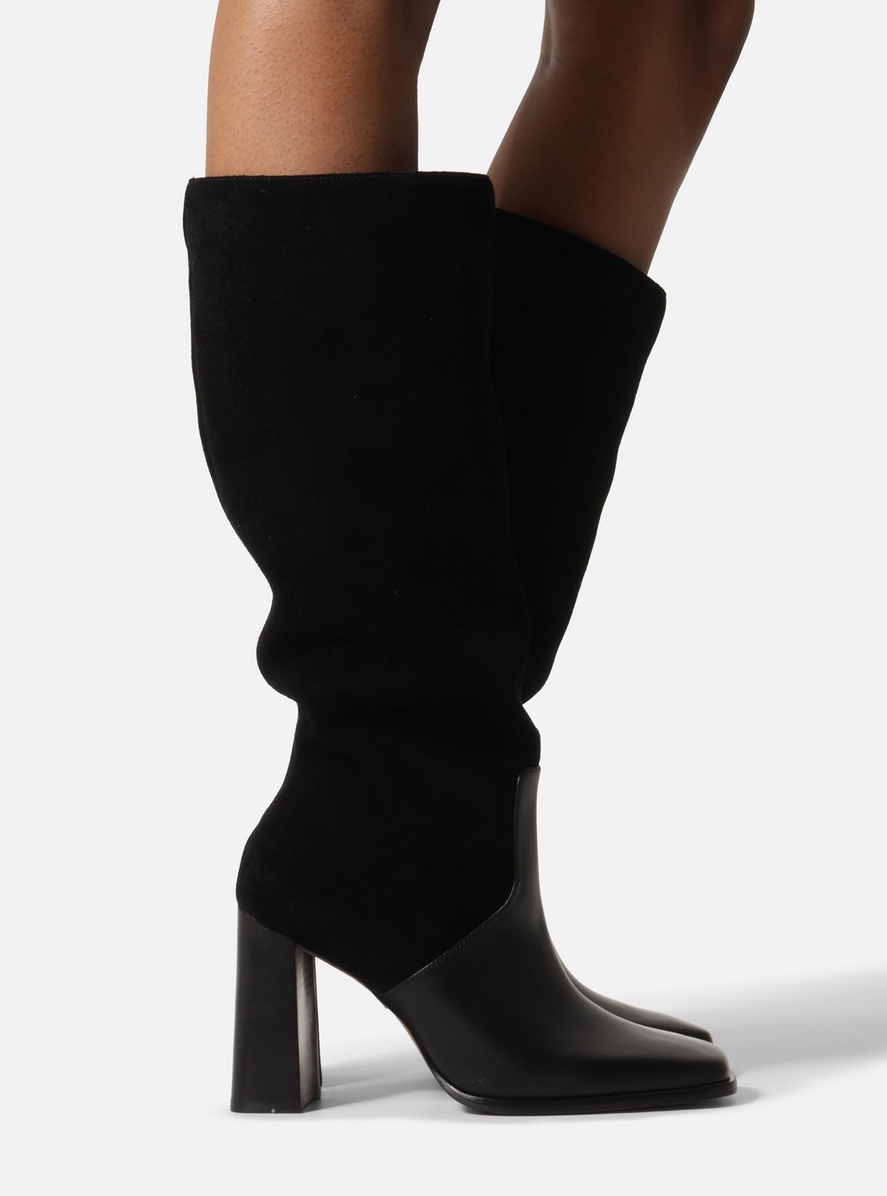Bota Preta Cano Longo Salto Bloco Suede — foto 6