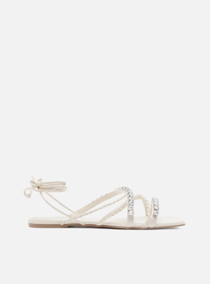 Sandália Off-White Salto Rasteiro Tiras Pedrarias