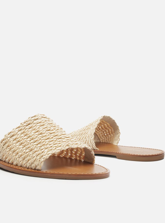 Sandália Off-White Trançada Salto Rasteiro