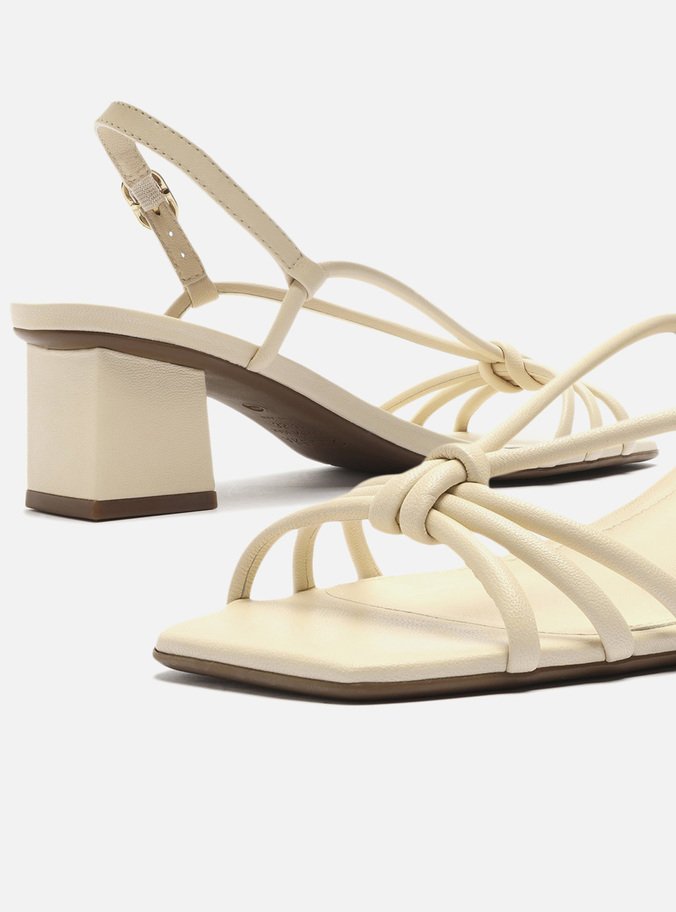 Sandália Off-White Bloco Bico Quadrado Tiras