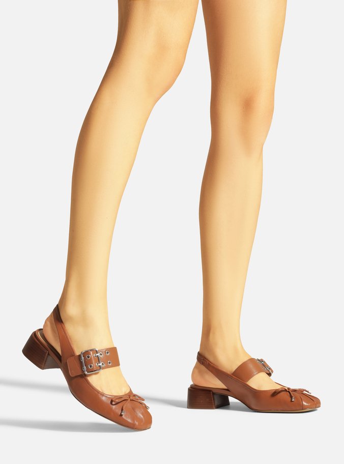 Sapato Boneca Marrom Couro Salto Bloco Fivela