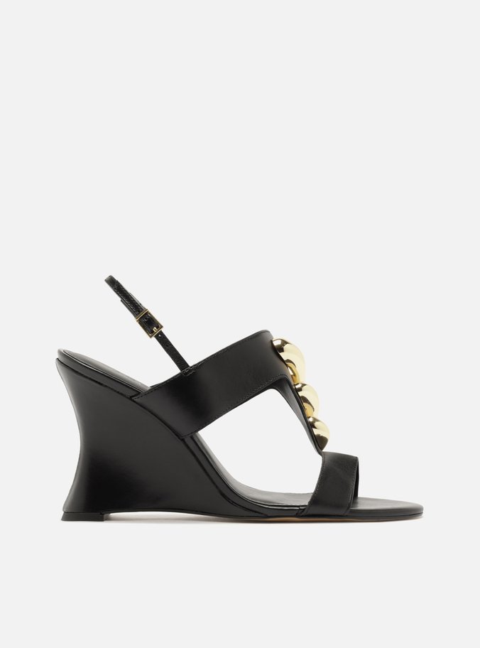 Sandália Preta Couro Anabela Corrente Dourada