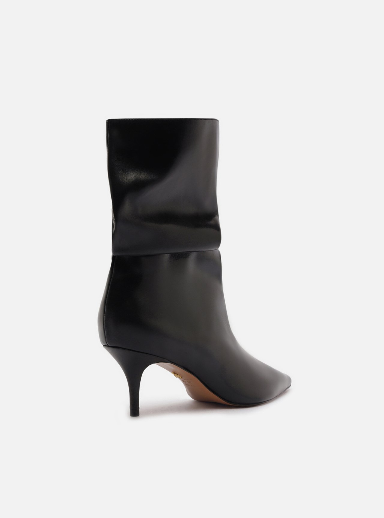 Bota Preta Couro Salto Baixo Fino Slouchy — foto 3