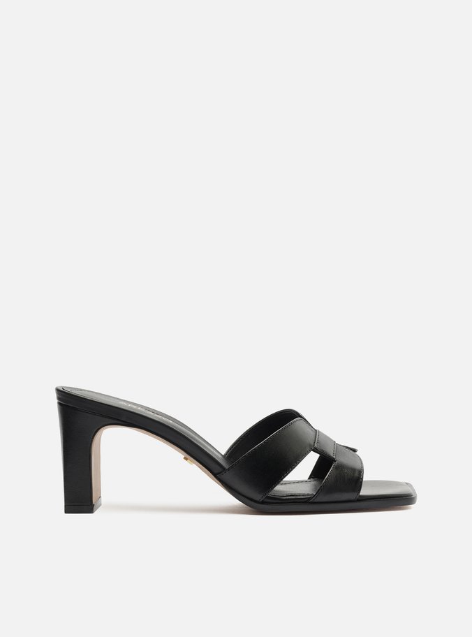 Mule Preto Couro Bico Quadrado Tira Vazada