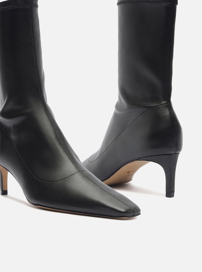 Bota Preta Cano Médio Bico Quadrado