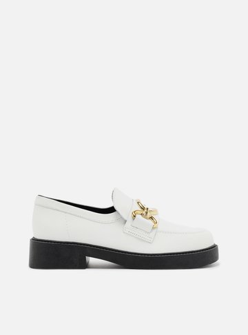 Mocassim Branco Couro Bridão Metálico Maxi