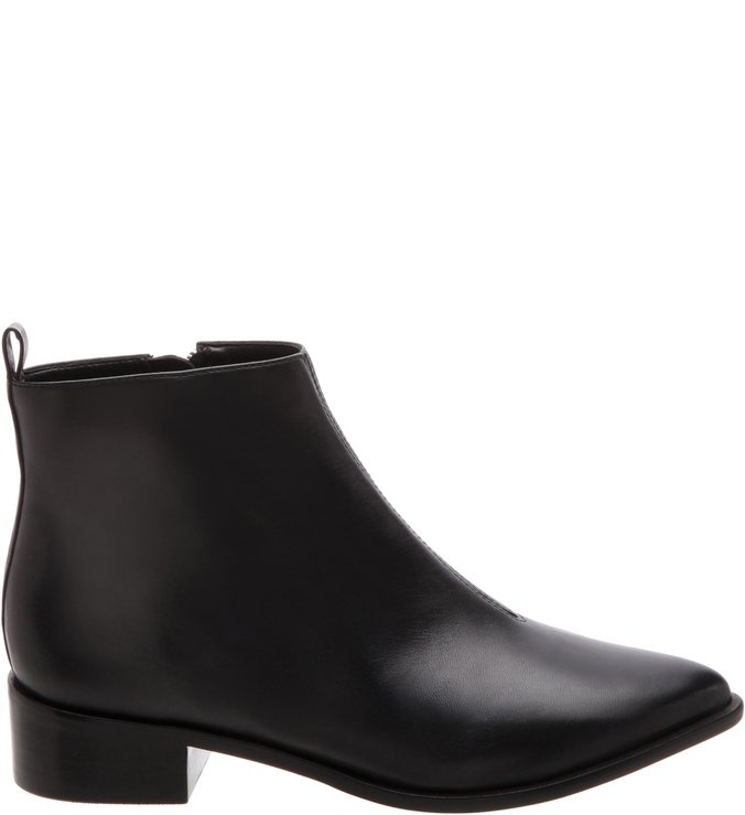 Bota Couro Bico Fino Cano Curto Night Preta