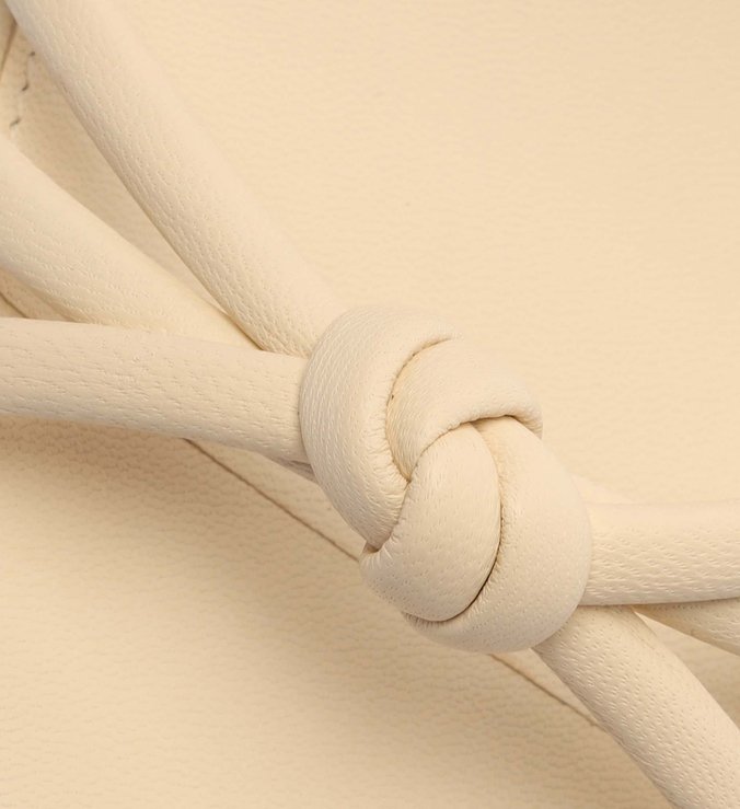 Sandália Off-White Bloco Tiras Nó