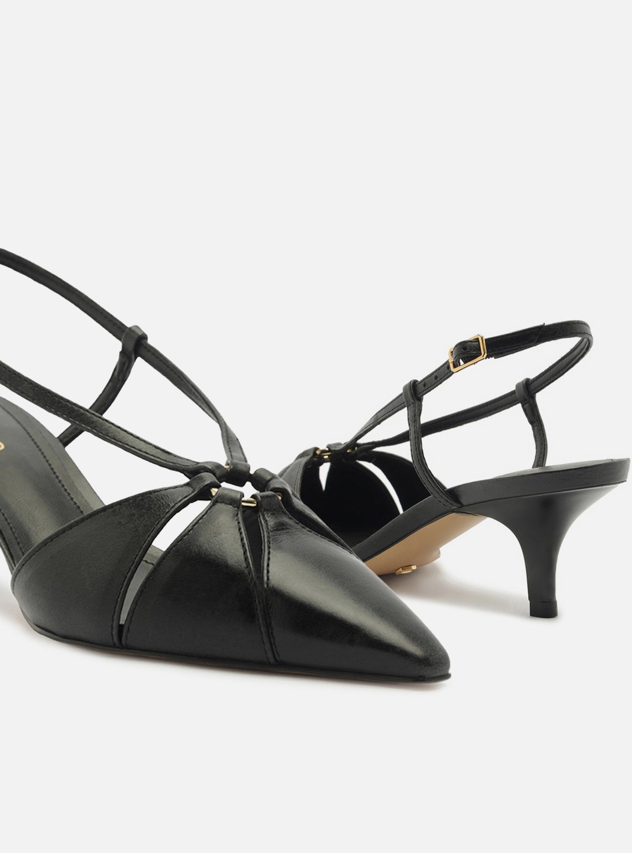 Scarpin Preto Couro Salto Fino Metais Slingback — foto 4