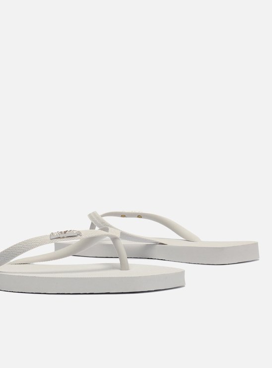 Chinelo de Dedo Branco Bico Quadrado Tiras Brizza