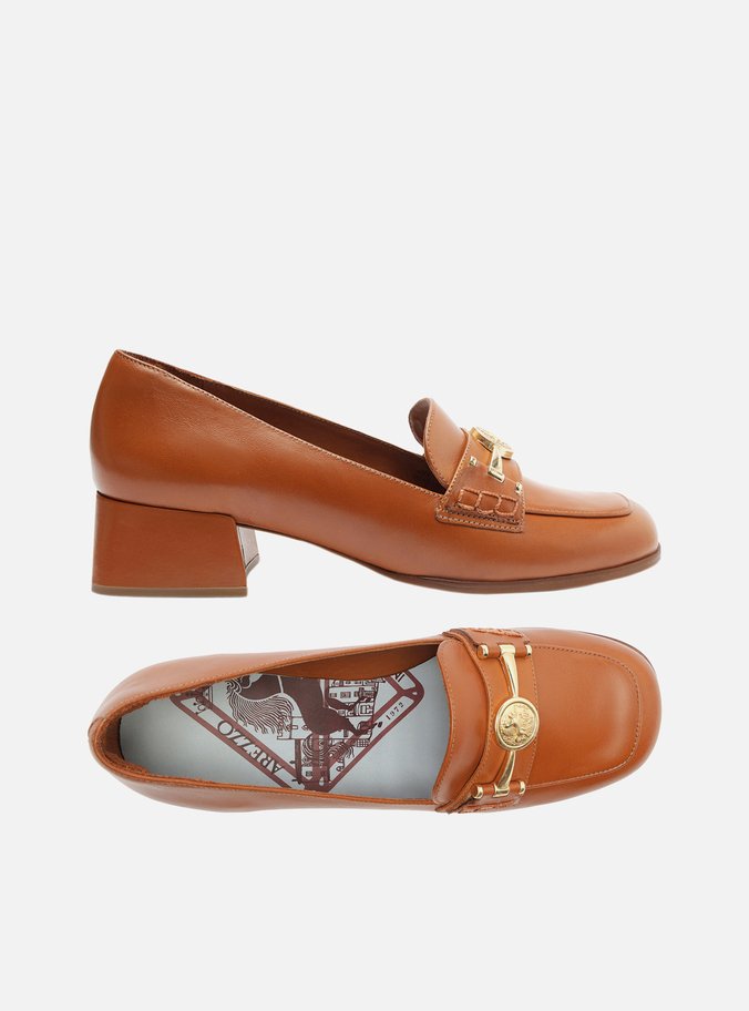 Loafer Marrom Couro Bloco Medalha