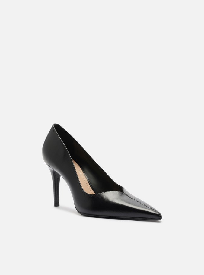 Scarpin Preto Couro Salto Médio Fino V