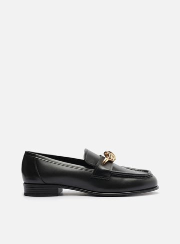 Mocassim Preto Couro Bico Redondo Metal Nó