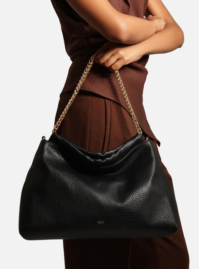 Bolsa Hobo Preta Média Alça Corrente