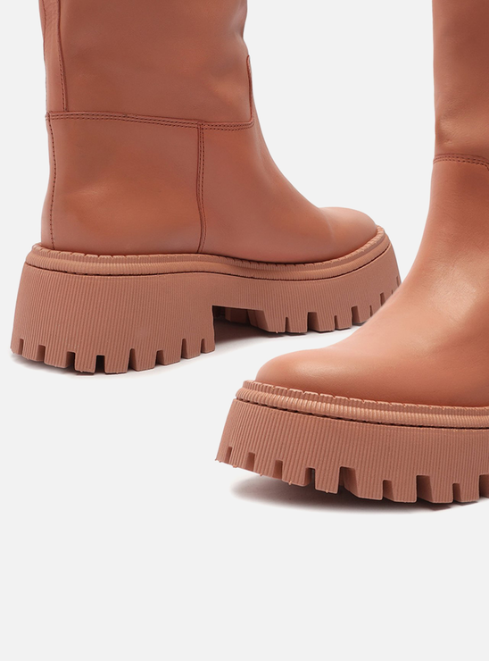 Bota Rosa Couro Tratorada Catarina