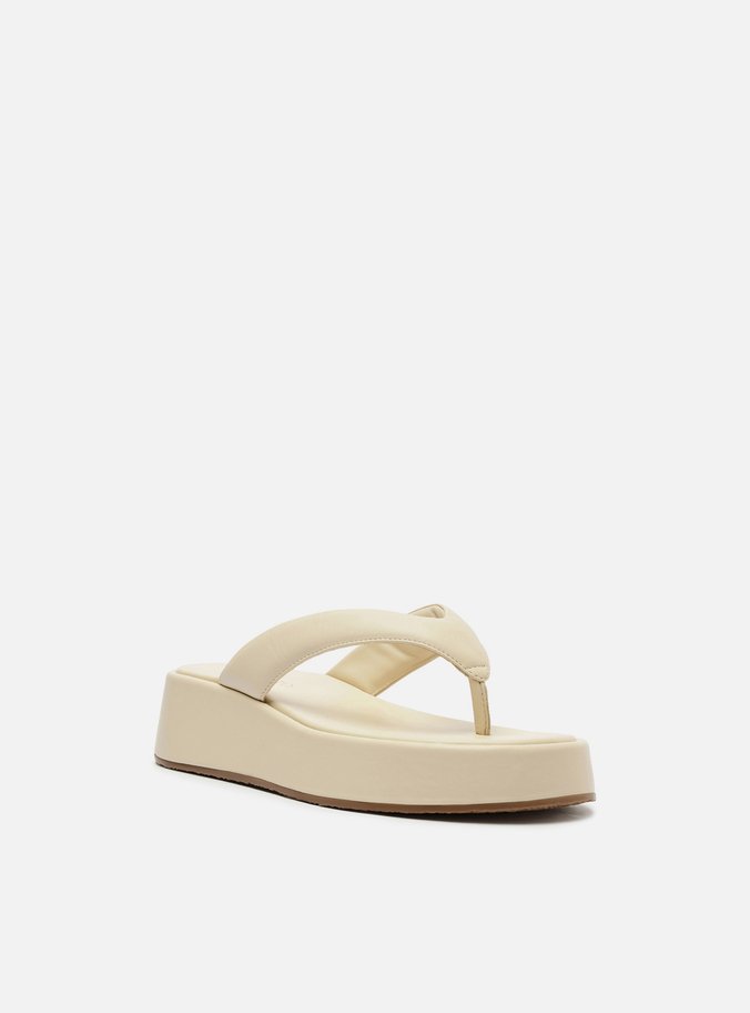 Sandália Off-White Tiras Salto Médio