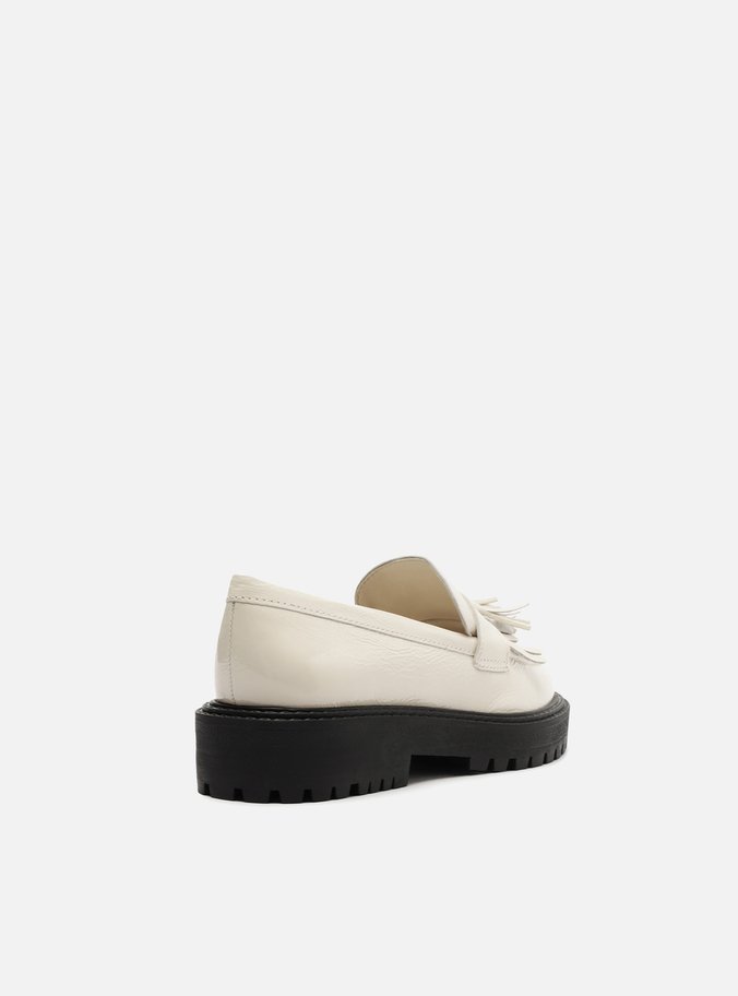 Mocassim Off-White Couro Tratorado Barbicacho Harper