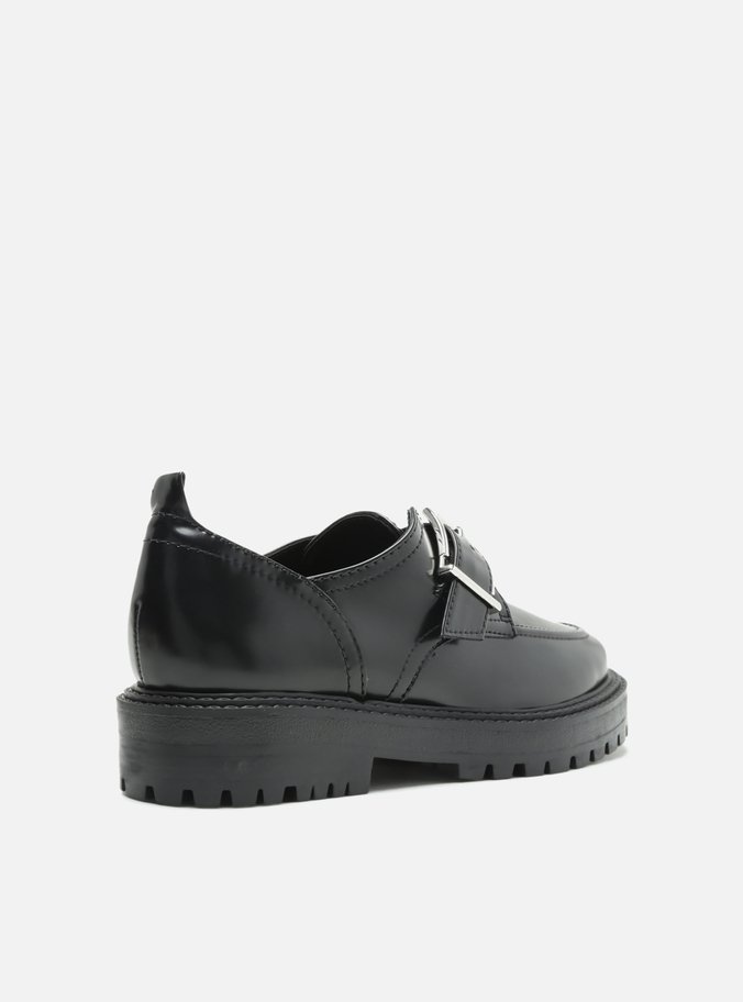 Mocassim Preto Tratorado Fivela Harper