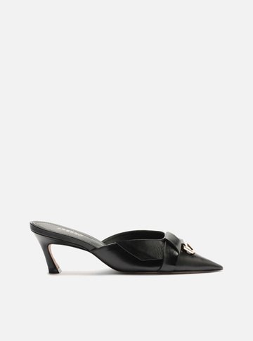 Mule Preto Couro Bico Fino