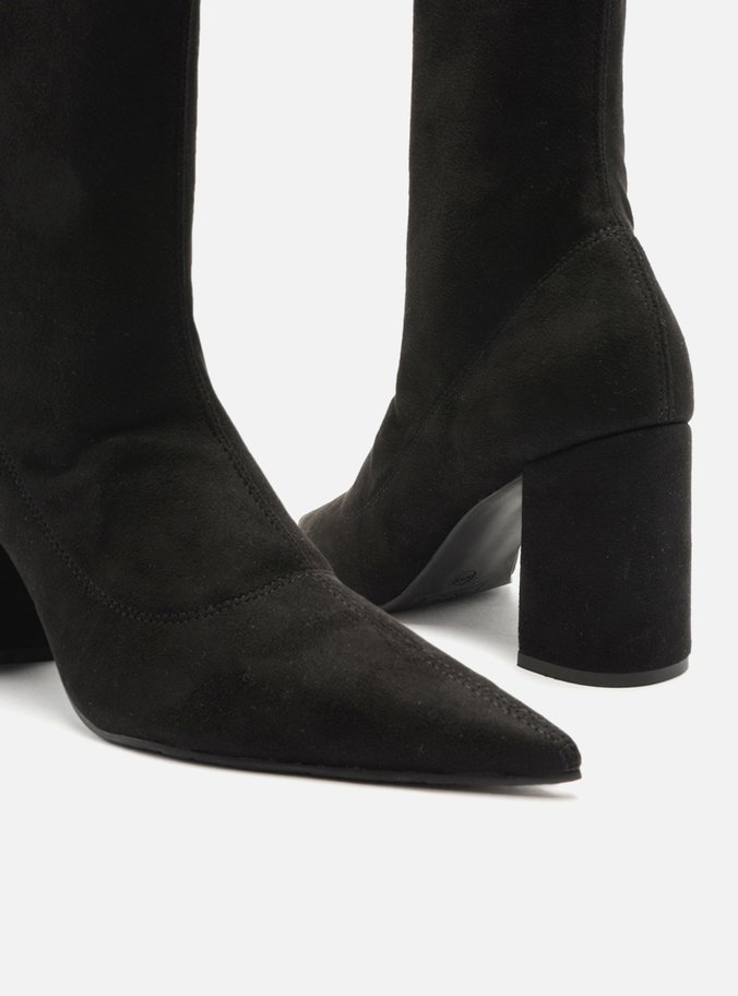Bota Preta Suede Cano Curto Salto Médio