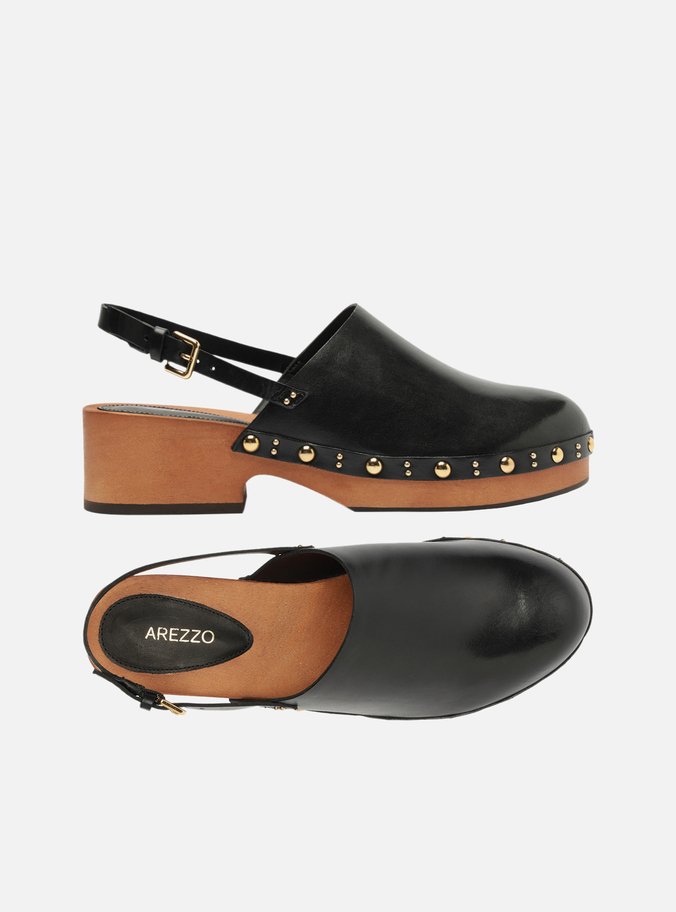 Mule Clog Preta Couro Salto Médio Tira